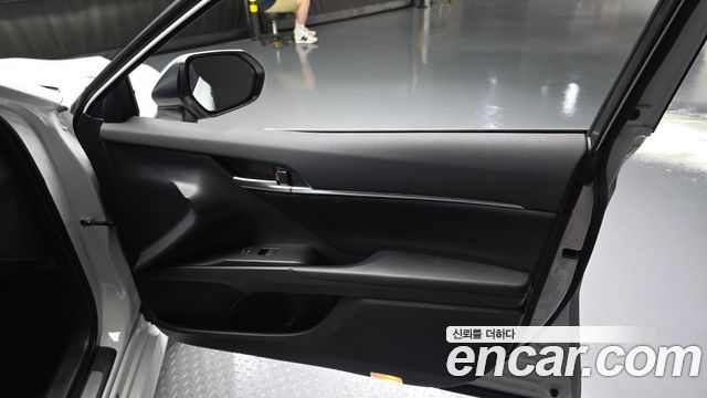Toyota Camry 2024 — photo 14