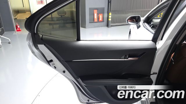 Toyota Camry 2024 — photo 15