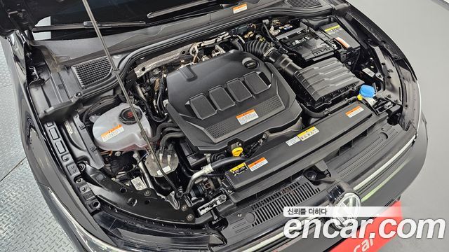 Volkswagen Golf 2025 — photo 6