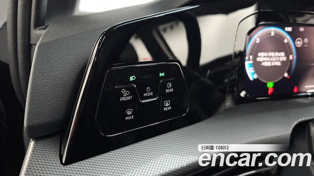 Volkswagen Golf 2025 — photo 22