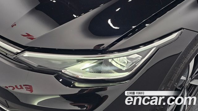 Volkswagen Golf 2025 — photo 8