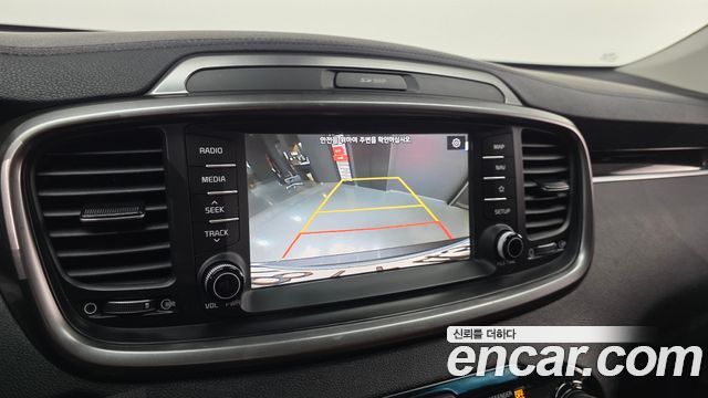 Kia Sorento 2019 — photo 16