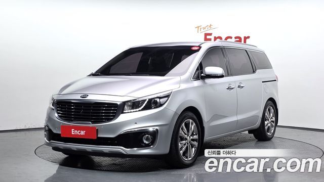 Kia Canival 2015 — photo 1