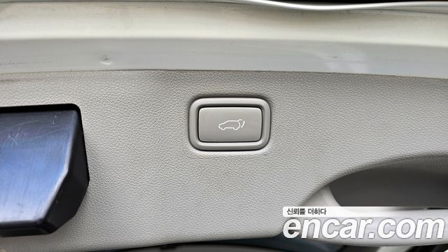 Kia Canival 2016 — photo 26