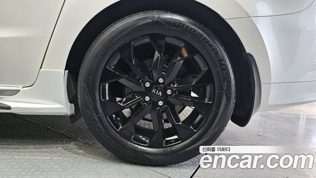 Kia Canival 2016 — photo 7