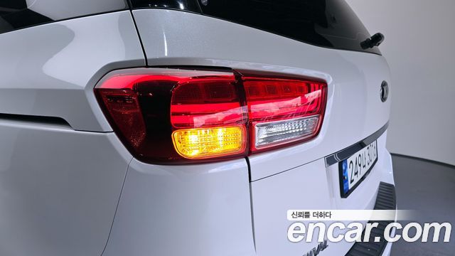 Kia Canival 2016 — photo 9