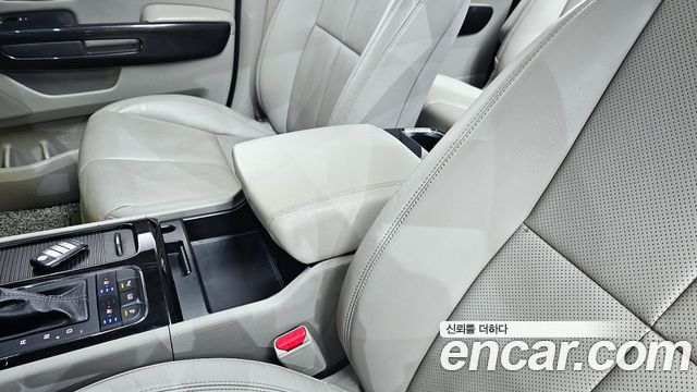 Kia Canival 2016 — photo 30
