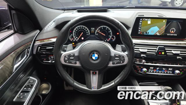 BMW Gran Turismo 2018 — photo 13