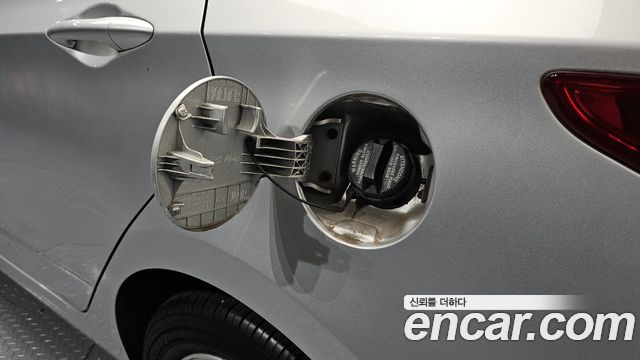 Hyundai Accent 2014 — photo 30