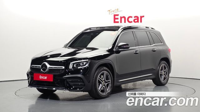 Mercedes-Benz GLB-Class 2023 — photo 1