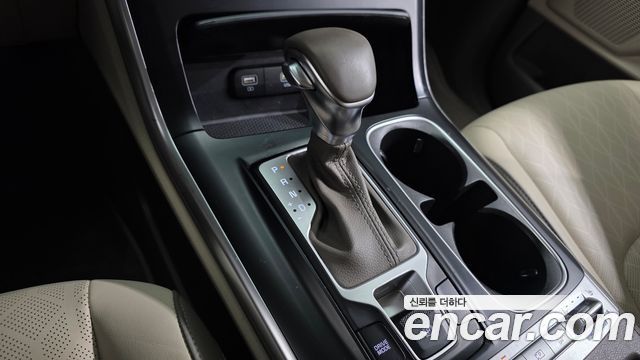 Kia Canival 2023 — photo 12
