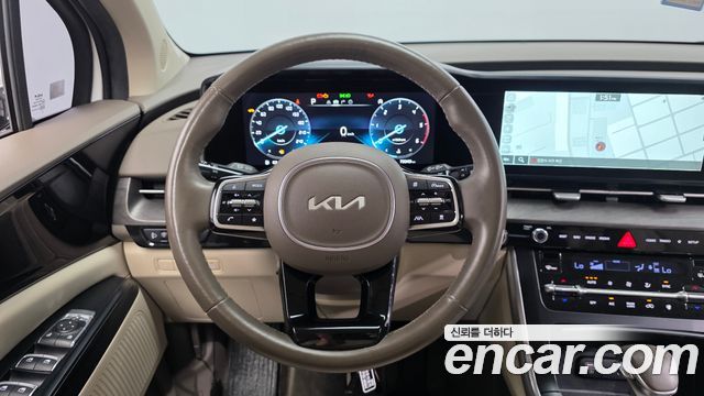 Kia Canival 2023 — photo 19