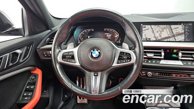 BMW 1-Series 2021 — photo 12