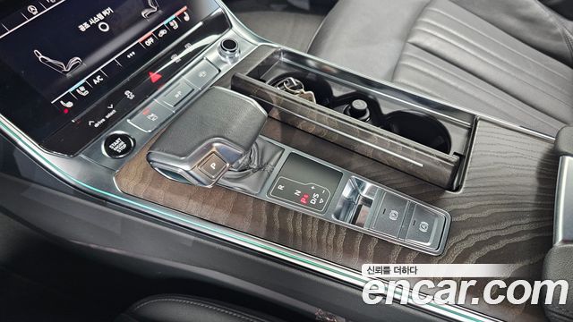 Audi A6 2022 — photo 9