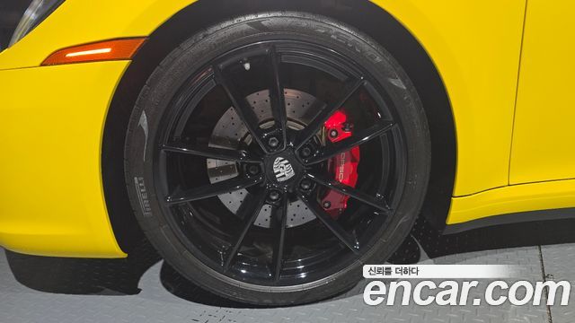 Porsche 911 2020 — photo 5