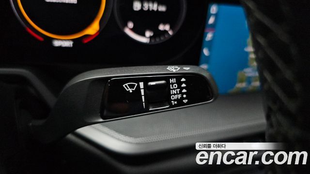 Porsche 911 2020 — photo 30