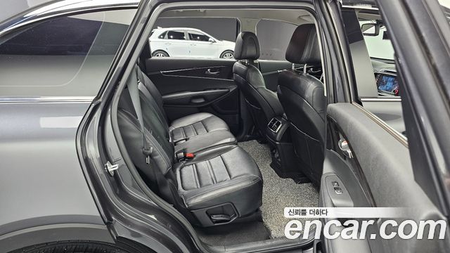 Kia Sorento 2016 — photo 11