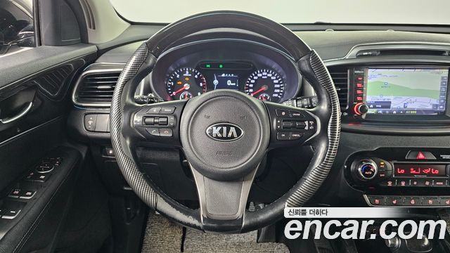 Kia Sorento 2016 — photo 15