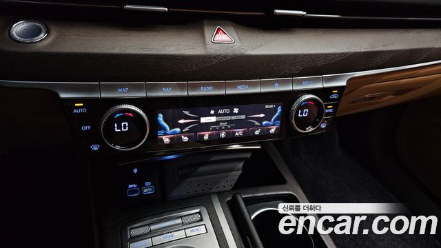 Genesis G80 2024 — photo 33