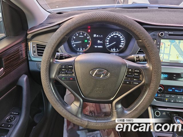 Hyundai Sonata 2016 — photo 12