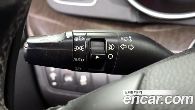 Kia K7 2013 — photo 17