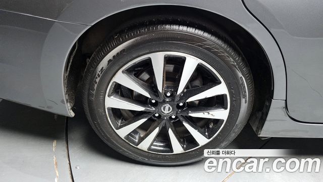 Nissan Altima 2018 — photo 5