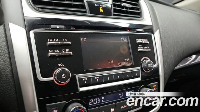 Nissan Altima 2018 — photo 13