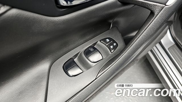 Nissan Altima 2018 — photo 18