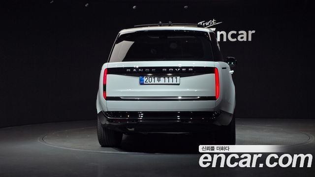 Land Rover Range Rover 2025 — photo 4