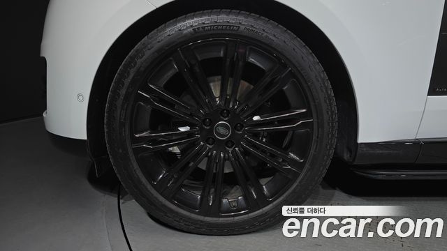 Land Rover Range Rover 2025 — photo 5