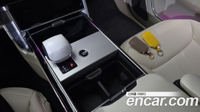 Land Rover Range Rover 2025 — photo 12