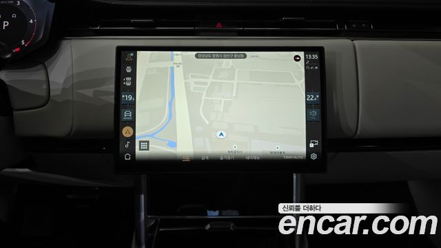 Land Rover Range Rover 2025 — photo 20