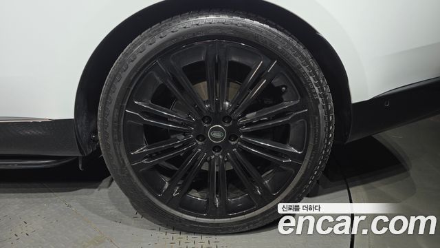 Land Rover Range Rover 2025 — photo 7