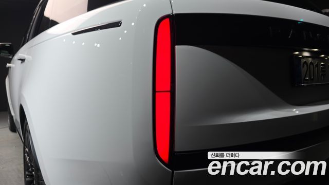 Land Rover Range Rover 2025 — photo 9