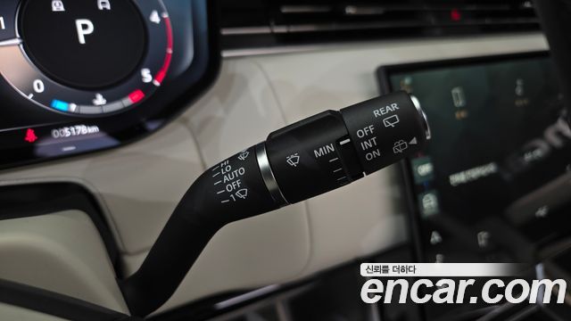 Land Rover Range Rover 2025 — photo 27