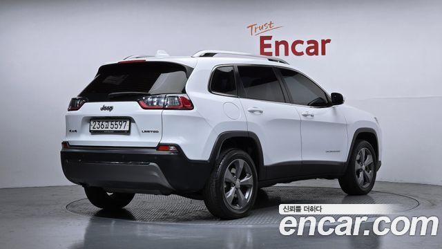 Jeep Cherokee 2021 — photo 2