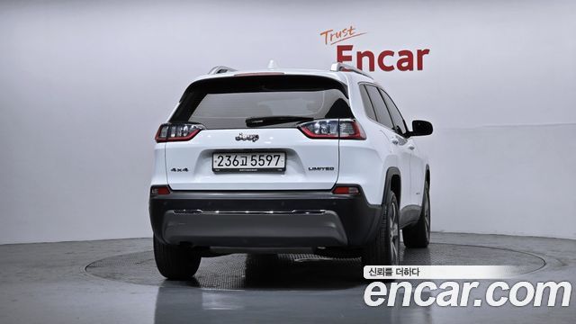 Jeep Cherokee 2021 — photo 4