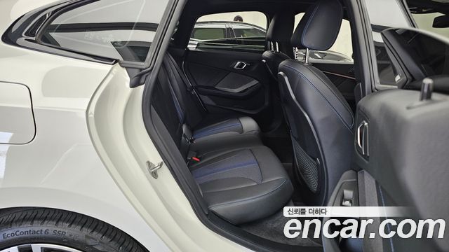 BMW 2-Series 2024 — photo 18