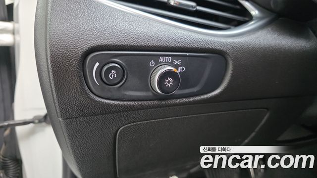 Chevrolet Korea Malibu 2017 — photo 13