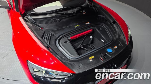 Audi RS e-tron GT 2022 — photo 6