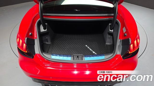 Audi RS e-tron GT 2022 — photo 26