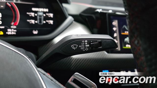 Audi RS e-tron GT 2022 — photo 32