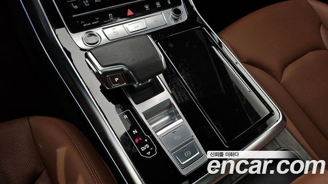 Audi Q7 2023 — photo 12