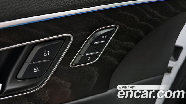 Audi Q7 2023 — photo 30