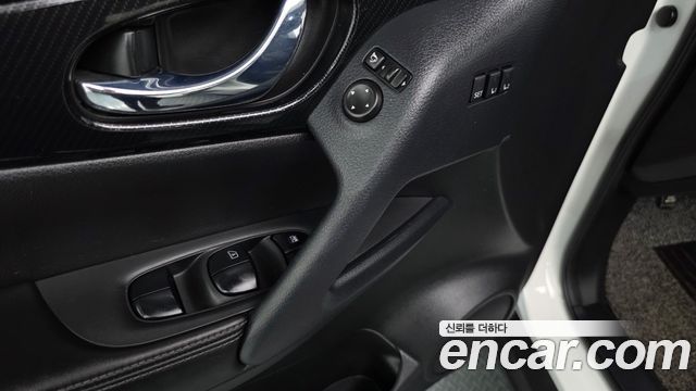 Nissan X-Trail 2018 — photo 28