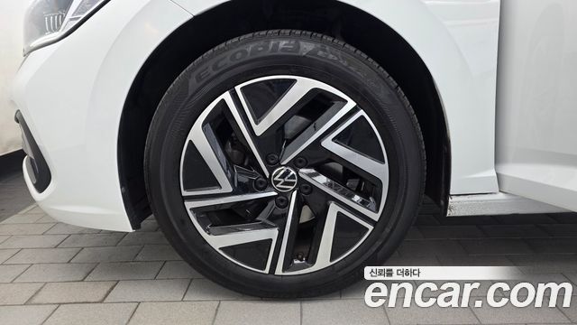 Volkswagen Jetta 2023 — photo 5