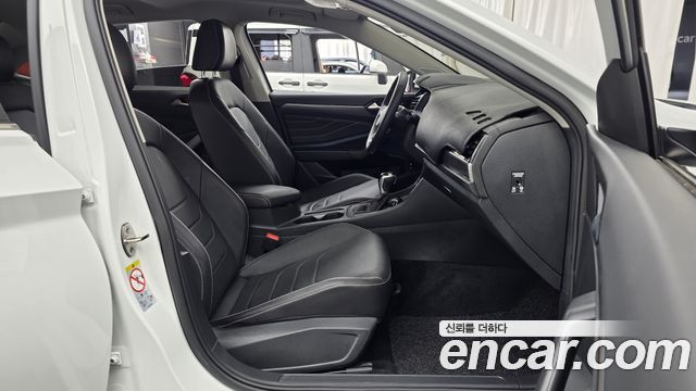 Volkswagen Jetta 2023 — photo 17