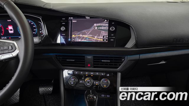 Volkswagen Jetta 2023 — photo 20
