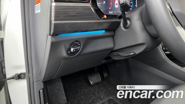 Volkswagen Jetta 2023 — photo 27