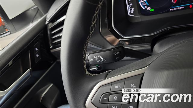 Volkswagen Jetta 2023 — photo 29